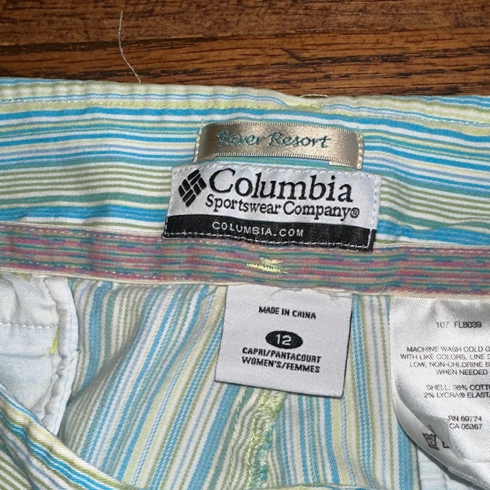 Columbia Capri Pants - Picture 2 of 4